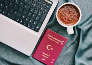 Digital Nomads Redraw the Map of Citizenship: How Remote‑Work Visas Reshape Institutional Power