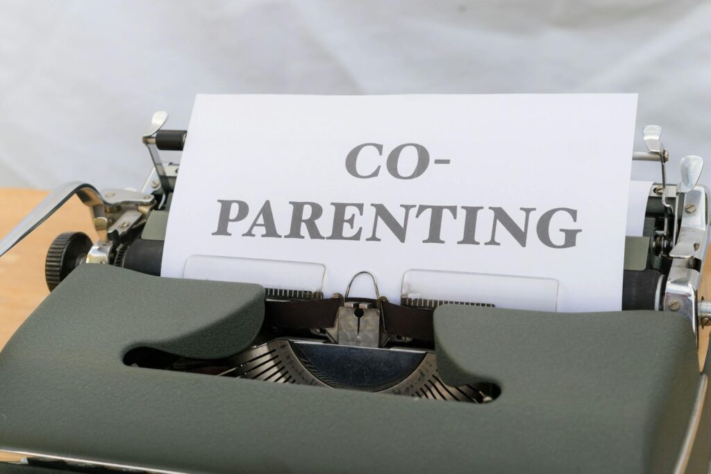 Digital Parenting Platforms Reshape Co‑Parenting Architecture and Labor Markets