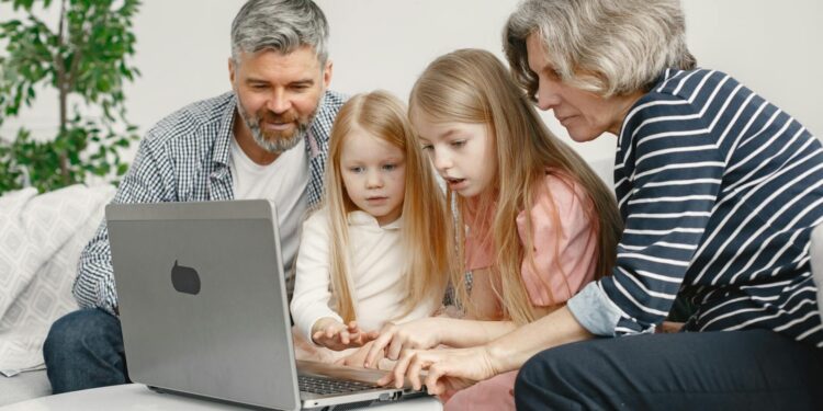 Digital Parenting Under the Weight of History: How Intergenerational Trauma Reshapes Online Safety