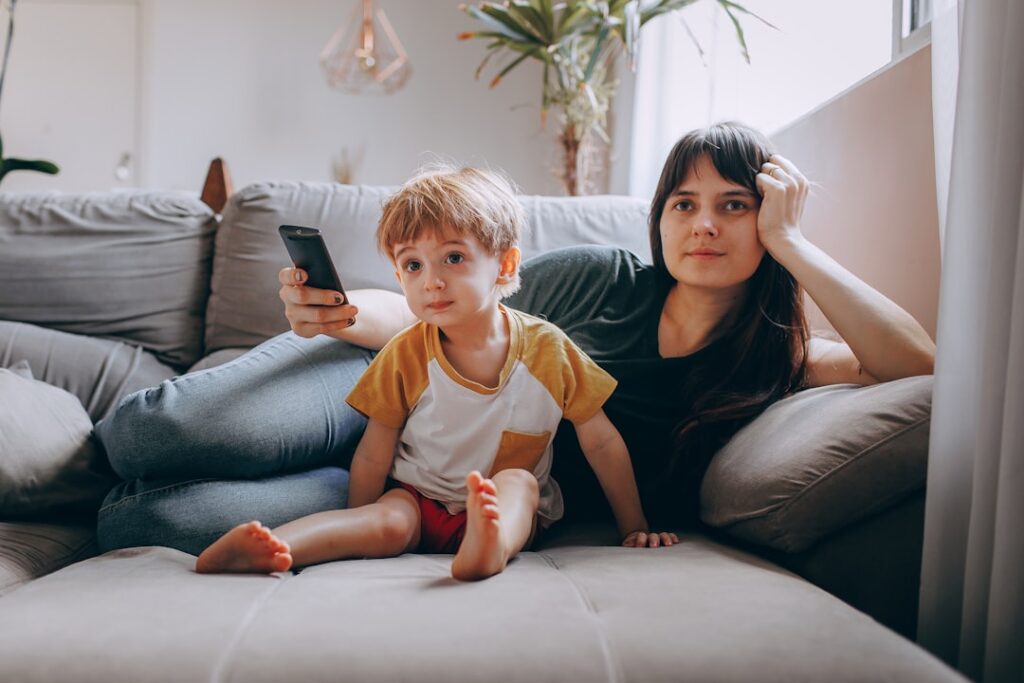 Digital Parenting Under the Weight of History: How Intergenerational Trauma Reshapes Online Safety