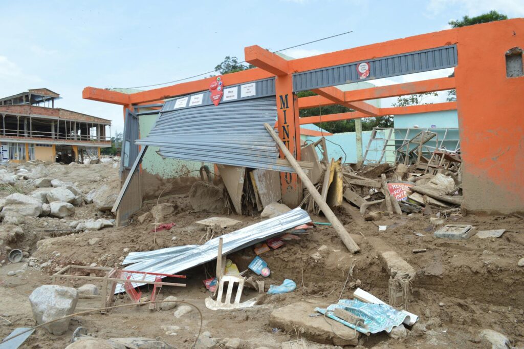 Disaster‑Resilient Careers: Occupational Standards Redefine Professional Trajectories in a Warming World