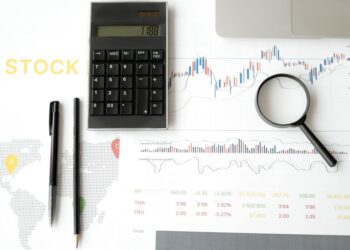 Economic Turbulence Redefines Retention: How Volatility Reshapes Career Capital and Institutional Power