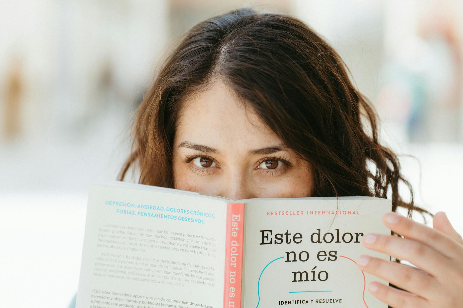 Emotional Labor, Mental Health, and the Re‑Engineering of HR in 2026