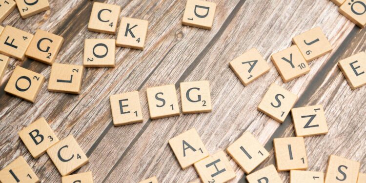 ESG Mandates Reshape Employee Compensation: A Structural Realignment of Talent Capital