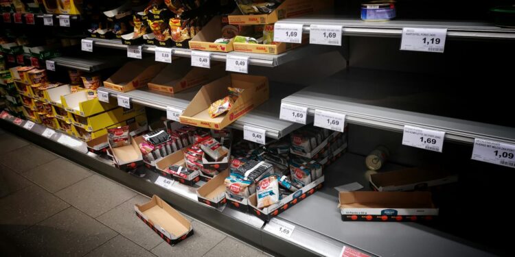 Fast‑Fashion Transparency Is Redrawing the Retail Workforce and Power Map