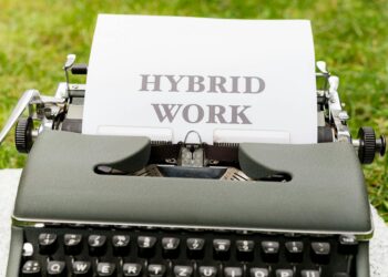 Flexible Schedules Reshape Benefits, Power Structures and Career Capital