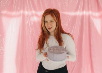 Gen Z’s Silent Crisis: When Screens Burn Out Careers