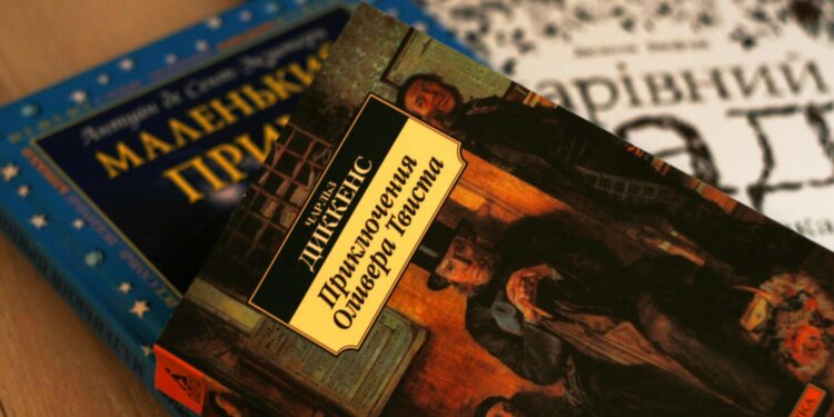 Global Lit‑Fests: How Multilingual Platforms Reshape Emerging Writers’ Career Capital