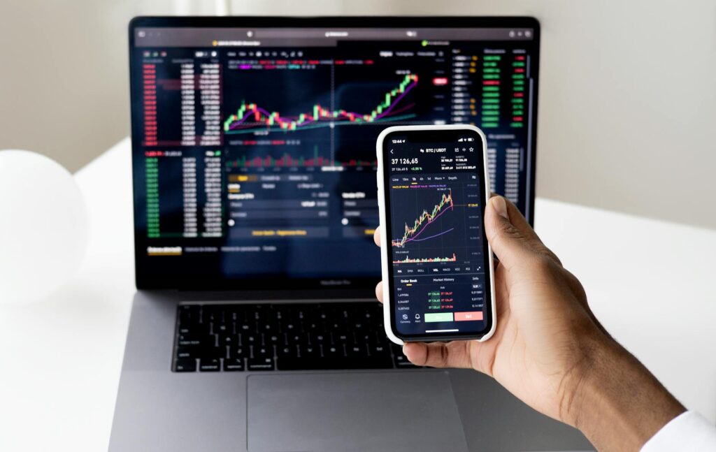 Global Talent Mobility in Transition: Structural Shifts Redefining Corporate Strategy and Regulation