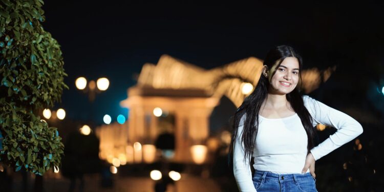 Green‑Space Proximity as a Structural Lever for Career Advancement