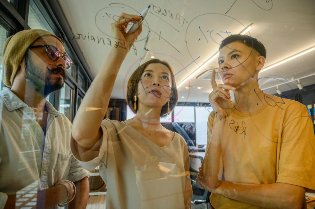 Hybrid Product Leaders: How Blended Skill Sets Are Reshaping Development Hierarchies