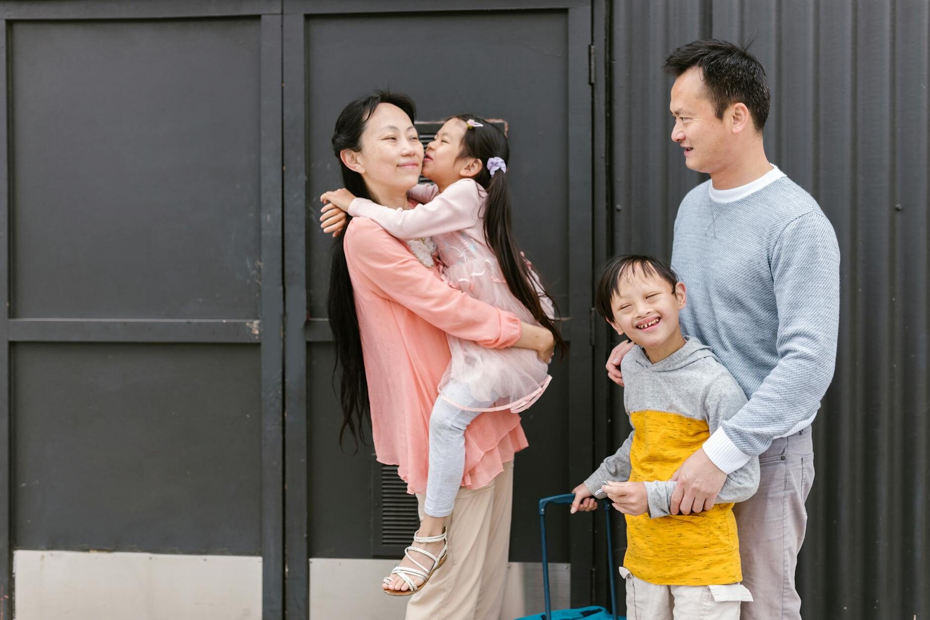 Inclusive Parenting Programs Reshape Economic Mobility in America’s Largest Cities