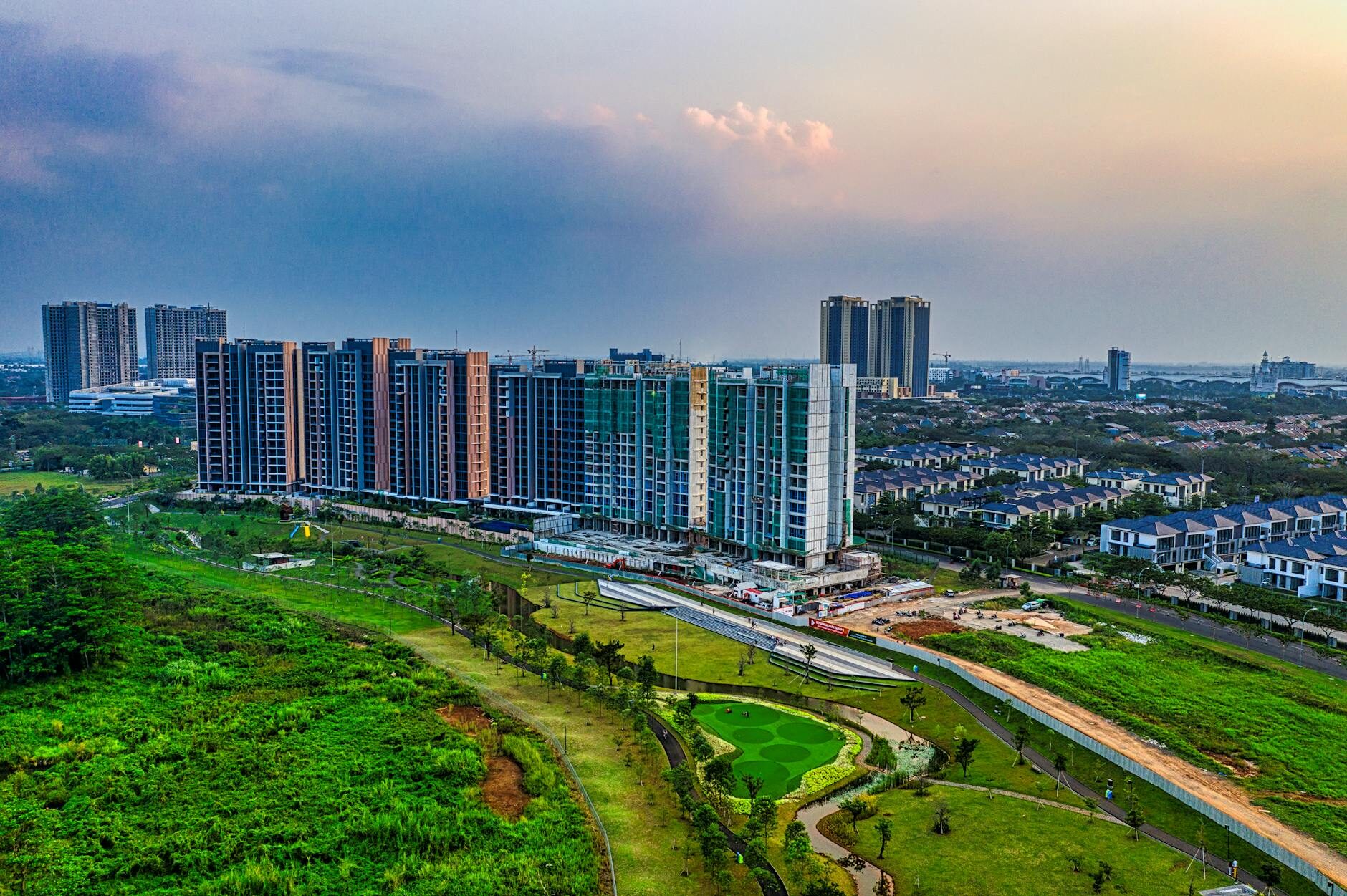 India’s Carbon‑Neutral Real Estate Surge: Structural Shifts in Codes, Capital and Careers