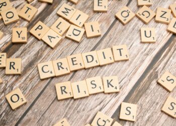 Institutional Investors Turn to Carbon Credits to De‑Risk Climate Exposure