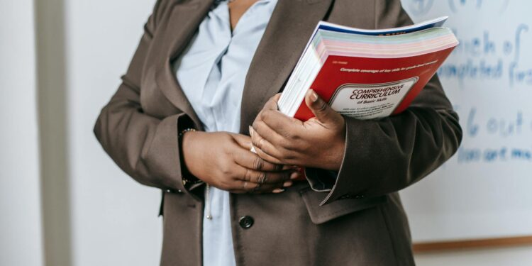 Interdisciplinary Mastery Redefines Career Capital in a Converging Economy