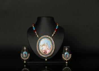 Luxury Meets Craft: How Artisan Partnerships Are Re‑Engineering the Jewelry Value Chain