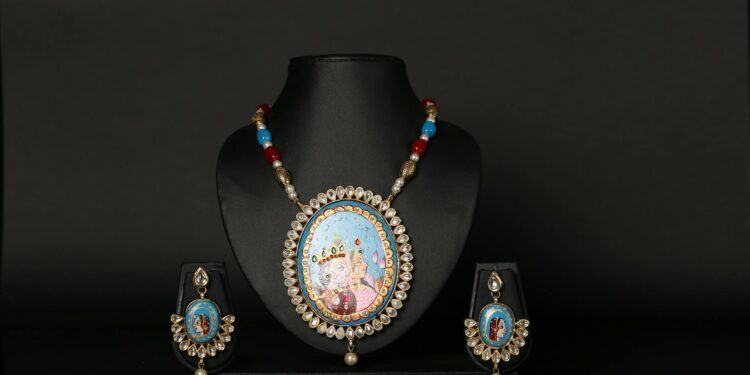Luxury Meets Craft: How Artisan Partnerships Are Re‑Engineering the Jewelry Value Chain