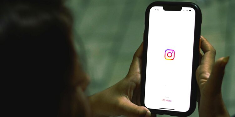 Meta’s New ‘Digital Wellbeing’ Tools Aim to Curb the Comparison Trap