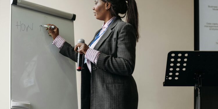 Micro‑Learning’s Institutional Surge: How Bite‑Sized Education Reshapes Corporate Talent Pipelines