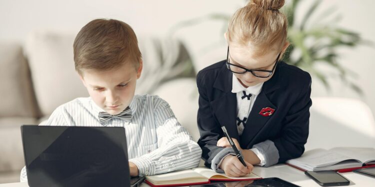 Micro‑Skills Surge: How Bite‑Sized Learning Reshapes Career Capital in the Digital Economy