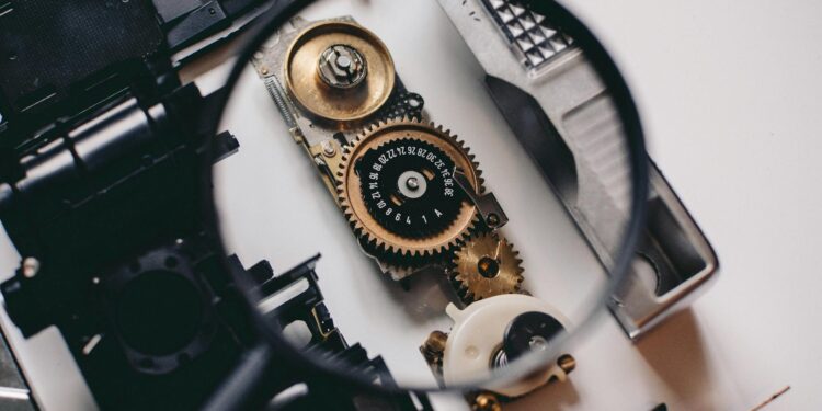 Micro‑Specialization as a Structural Buffer Against AI‑Driven Workforce Disruption