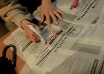 Multiskilling as a Structural Lever: How Workforce Composition Is Redefining Job‑Search Strategies