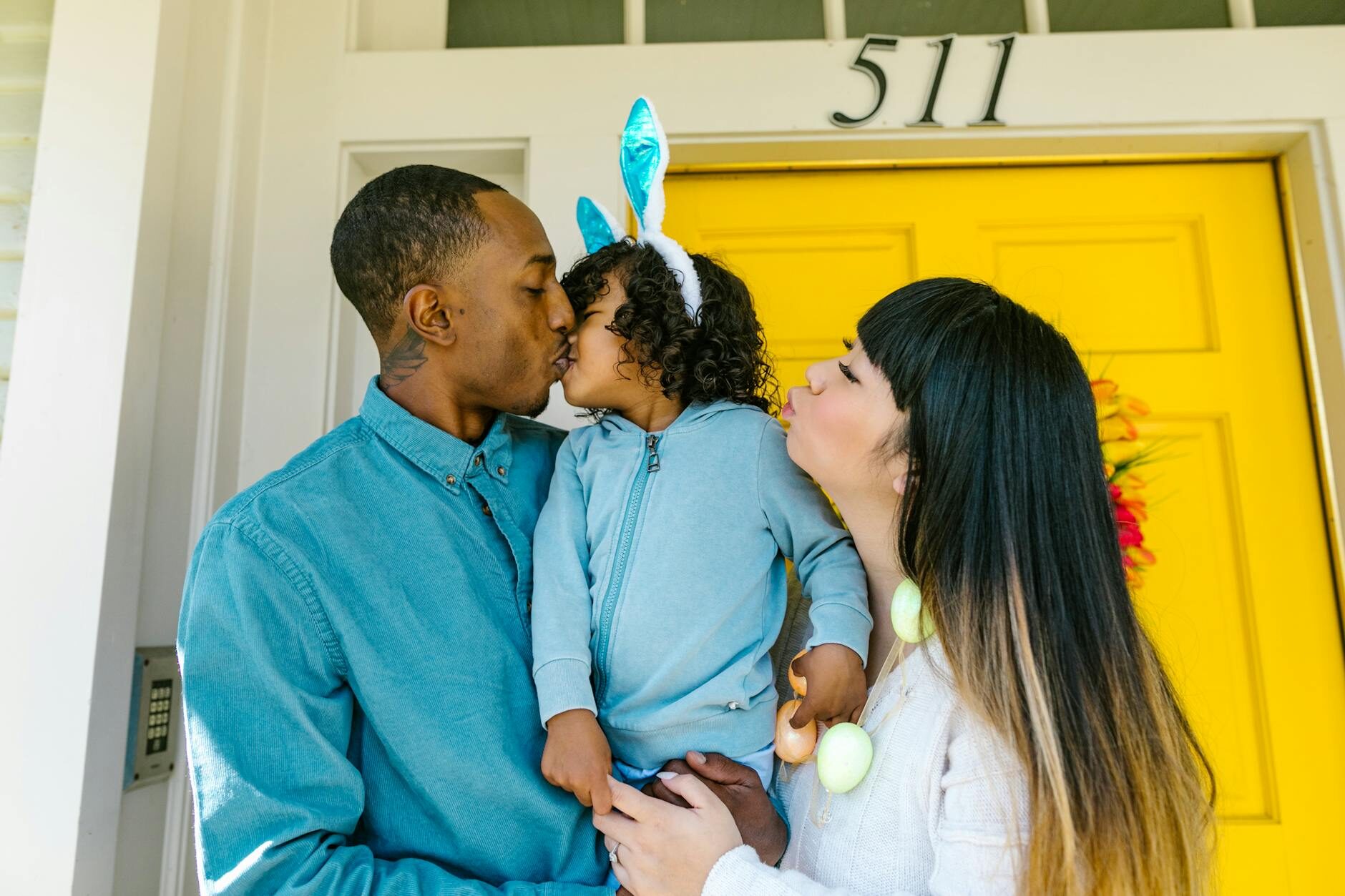 Neo‑Parents Redefine the American Family: Structural Shifts in Care, Career Capital, and Institutional Power