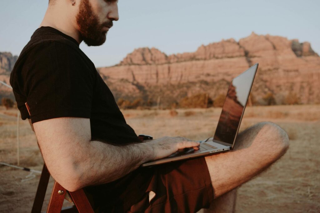 Nomadic Professionals Redefine Organizational Resilience