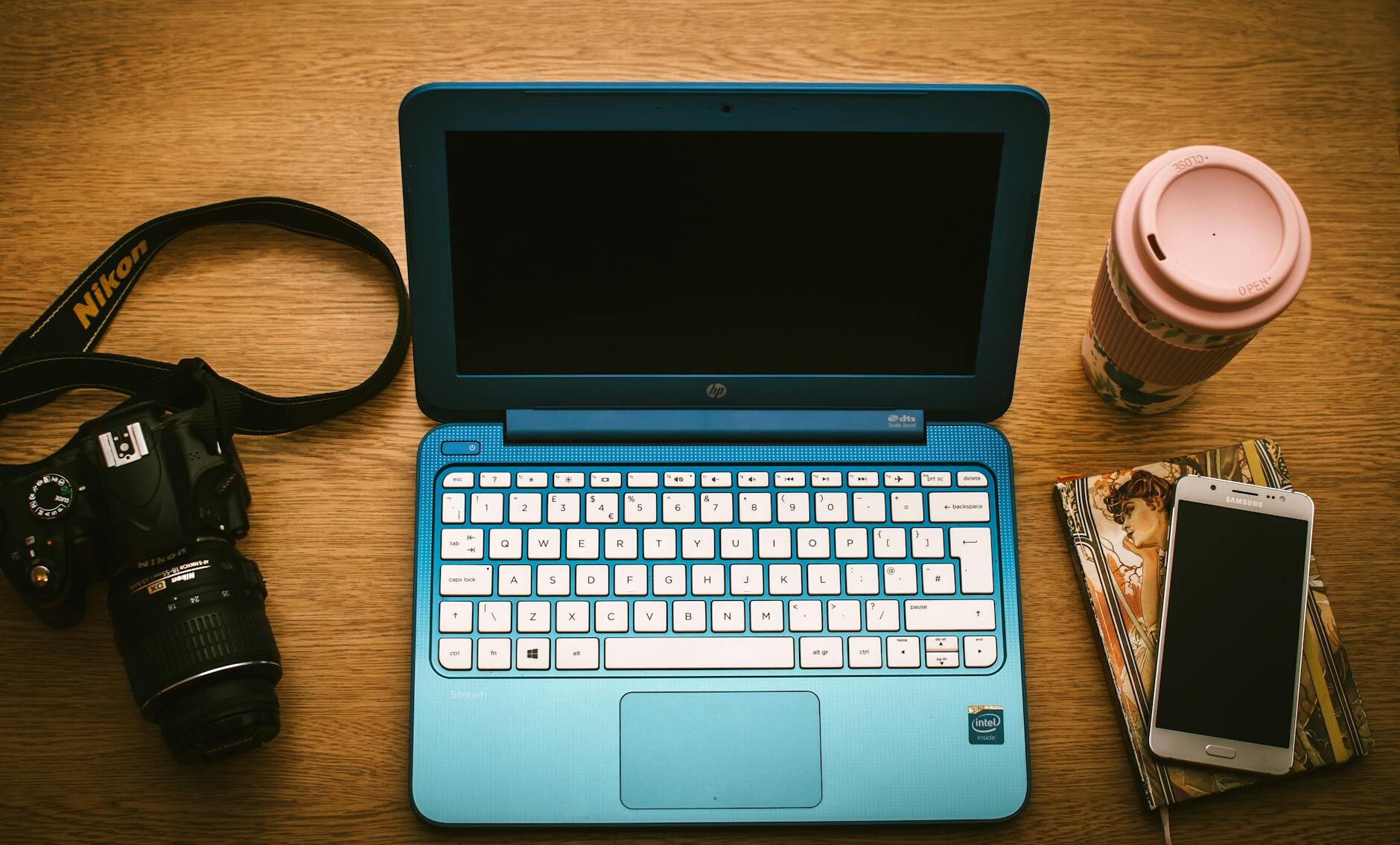 Nomadic Professionals Redefine Organizational Resilience