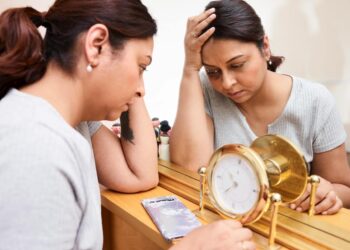 Parental Burnout Meets Digital Overload: Structural Strain on Working Families