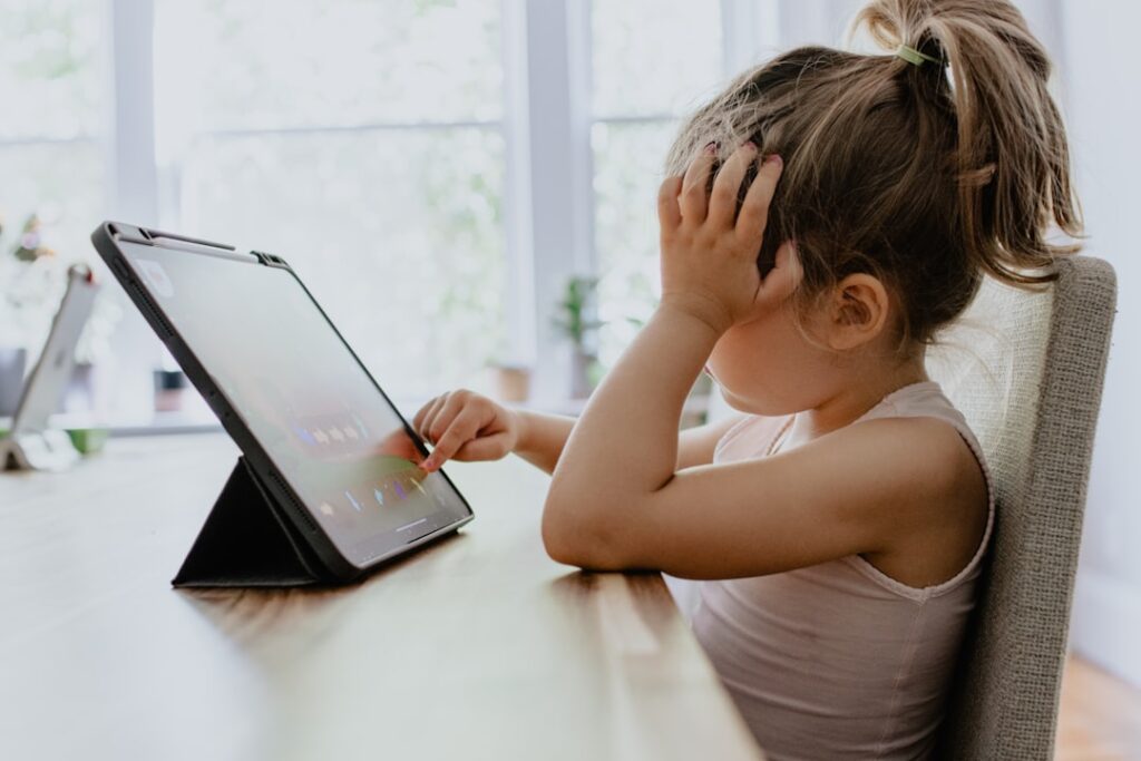 Parental Burnout Meets Digital Overload: Structural Strain on Working Families