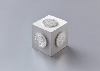 Post‑Digital Product Management: Structural Shifts in a Decentralized Era