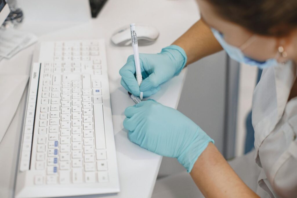 Precision Medicine’s Structural Surge: How Biomarkers Are Redefining Pharma’s Power Grid