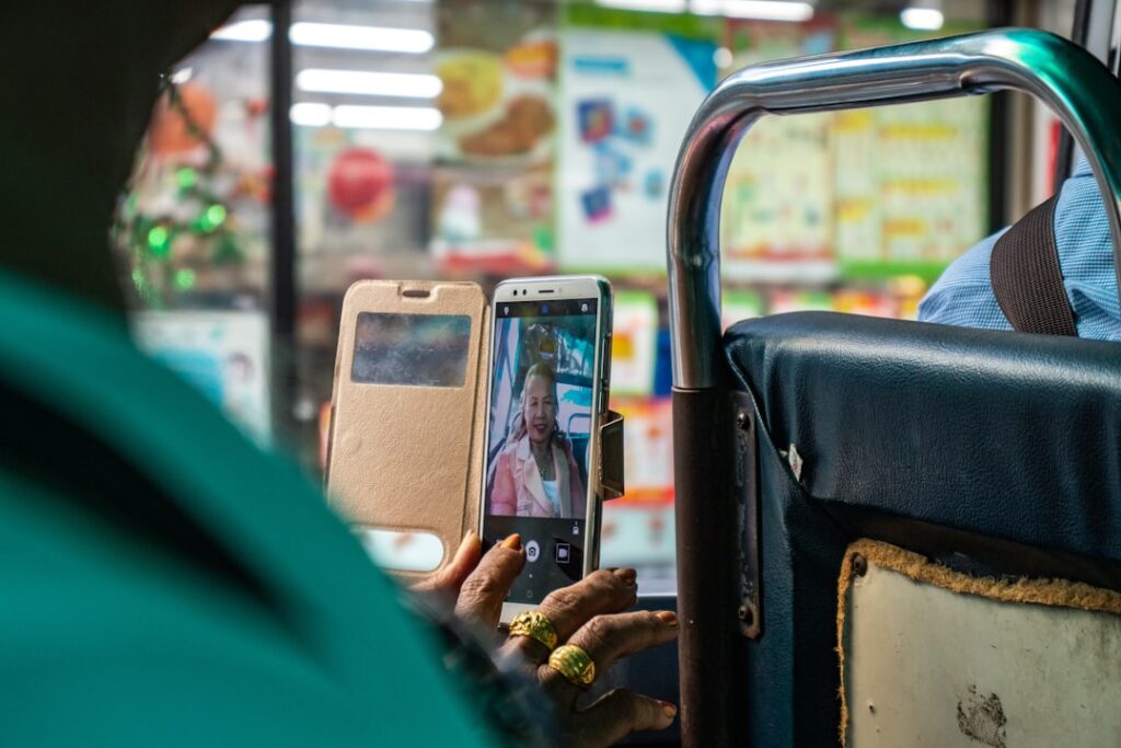 Product‑as‑Service Redefines Ownership: Structural Shifts in the Digital Economy