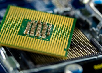 Quantum‑Ready: How Engineers Can Capture Career Capital in the Emerging Quantum Economy