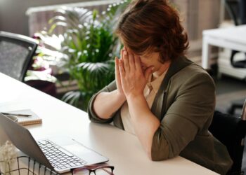 Remote‑Work Injuries Redefined: Digital Disability Leave and Mental‑Health Support as New Institutional Norms