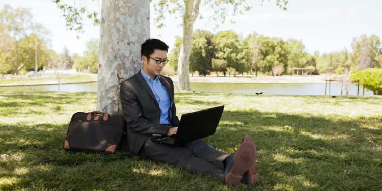 Rethinking Family Leave: How Flexible Work Is Reshaping Career Trajectories and Economic Mobility