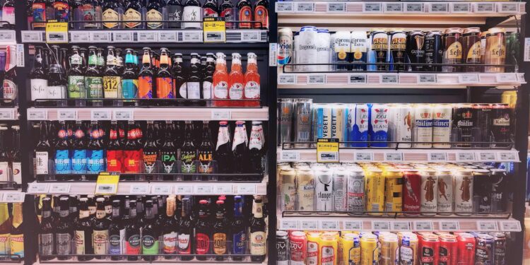 Rethinking Store Density: Aligning Omnichannel Ambitions, Foot Traffic, and Sustainability