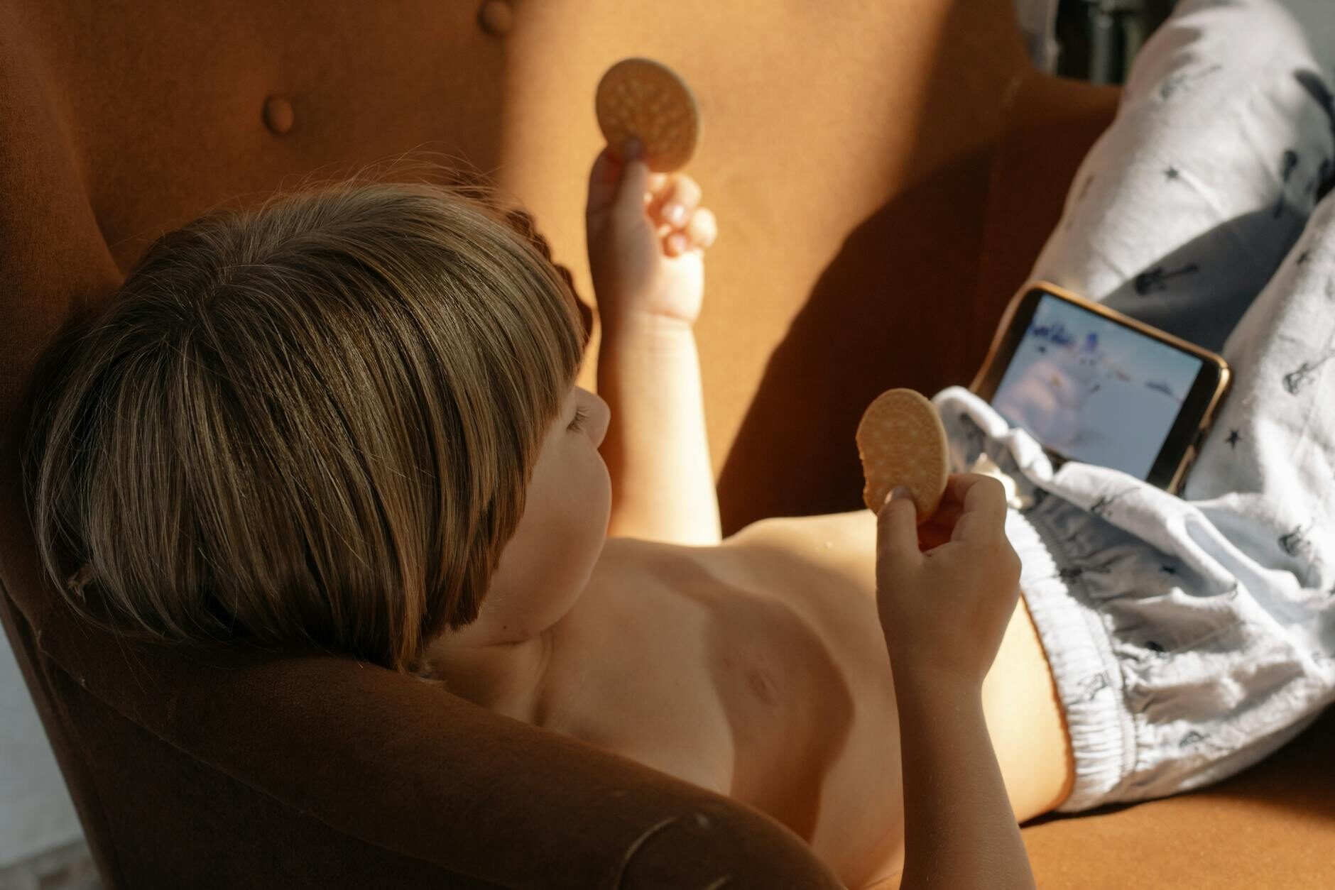 Screen‑Time Parenting and the Future Workforce: A Structural Analysis of Childhood Development
