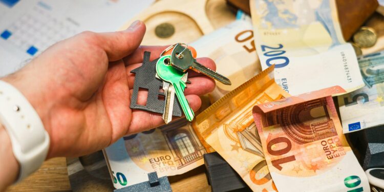 Shadow Real Estate: How Informal Transactions Are Reshaping India’s Post‑COVID Market