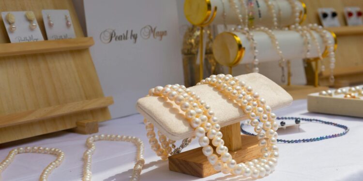 Sustainable Luxury Jewelry Reshapes Career Capital and Brand Loyalty