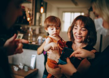 The Double Bind of Intergenerational Parenting: Structural Pressures on Careers and Social Capital