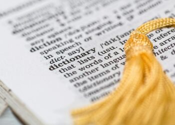 The Print Revival: How Tangible Texts Are Reshaping Learning Systems in a Digital Era