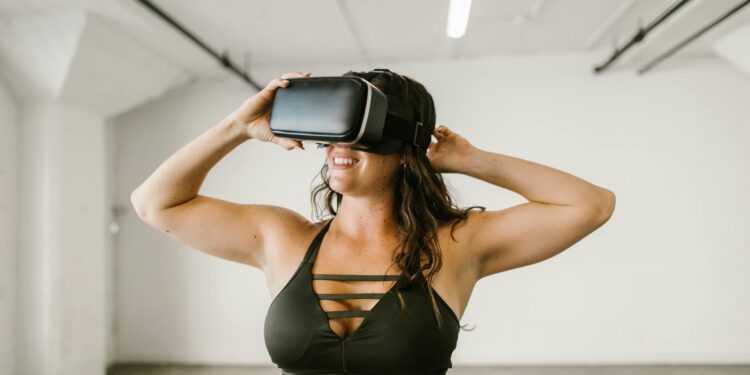 Virtual Stages, Real Power: How VR/AR Is Reshaping the Music Industry’s Live‑Event Economy