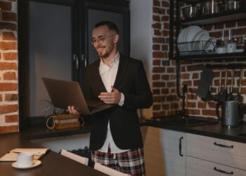 Virtual Talent Agencies Reshape Global Workforce Architecture