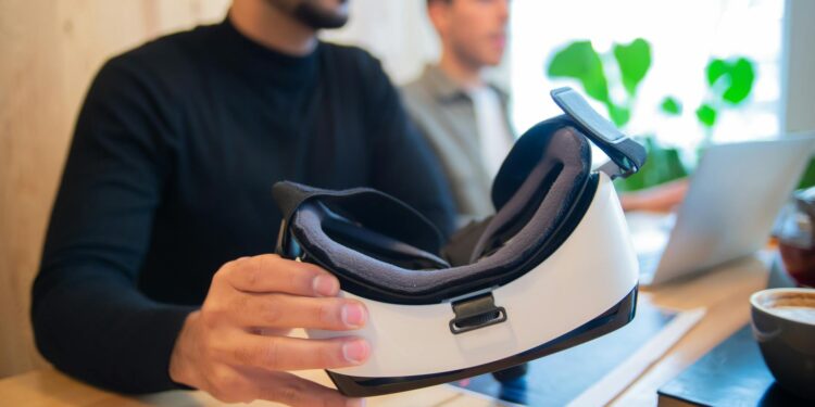 VR Meeting Rooms Are Redefining Remote Collaboration