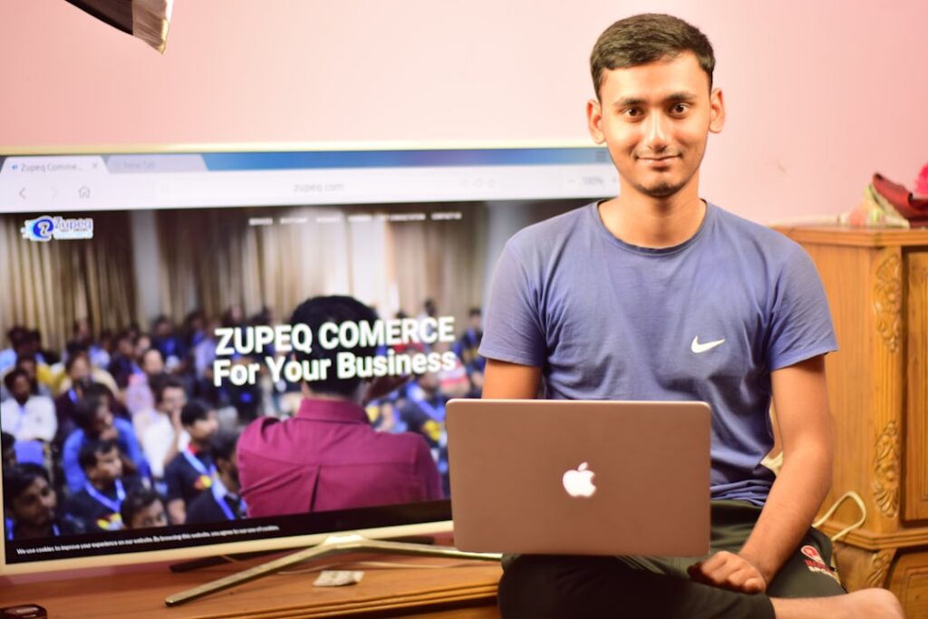 Slash, a Ramp competitor founded by teenagers, raises $100M at $1.4B valuation