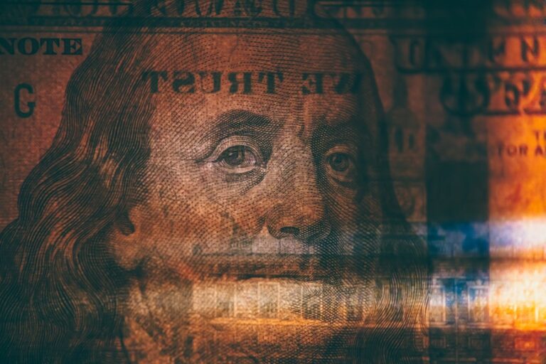 AI failure could trigger the next financial crisis, warns Elizabeth Warren | Apr 22