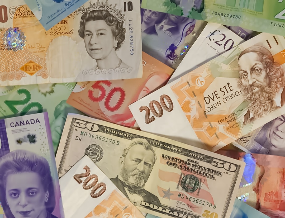 Canada's Economy Set for Growth Amid Deficit Reduction