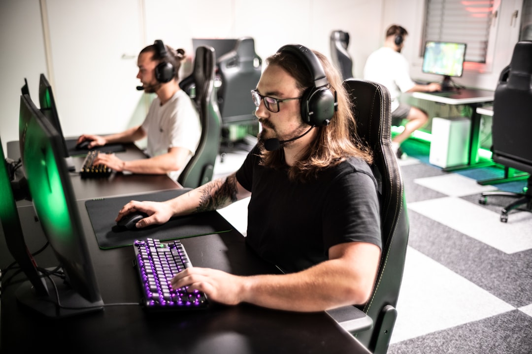 Now the FAA says gamers are the answer to its air traffic controller shortage